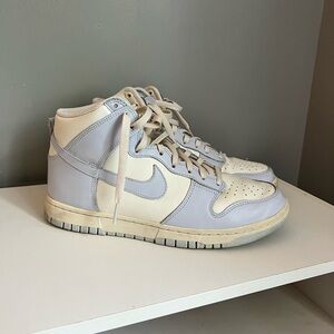 Womens Dunk High Nike Sneaker